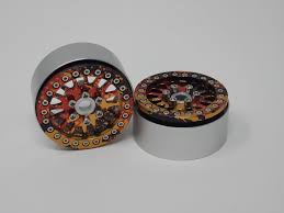 Shift Rc Maverick 1.9” Beadlock Wheels Red Splash (4)